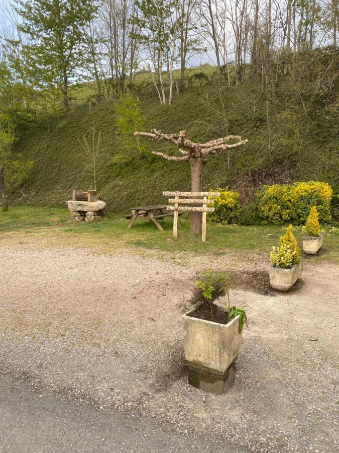Вилла La Grange Du Vert Boisse-Penchot Экстерьер фото